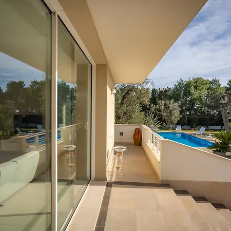Villa Torricella Pool And Sunny Garden - Happy Leverano