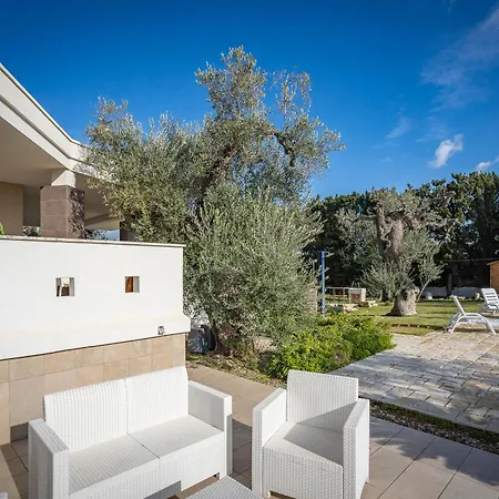 Villa Torricella Pool And Sunny Garden - Happy *